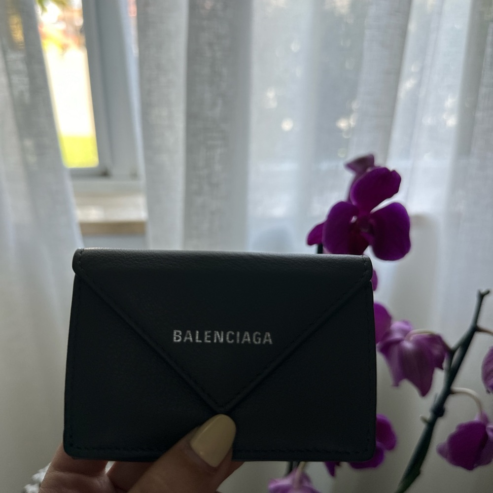balenciaga wallet